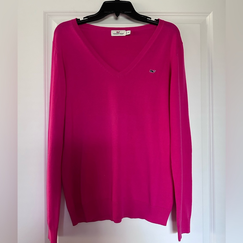 Vineyard Vines V neck long sleeve pink sweater
